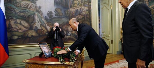 俄土两国外长献花纪念遇害俄驻土大使 - 俄罗斯卫星通讯社