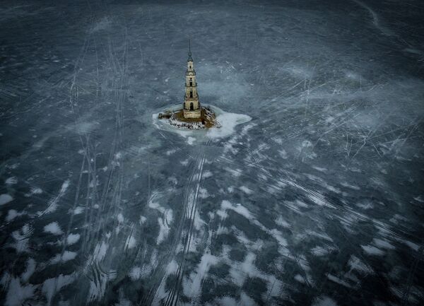 聖尼古拉斯大教堂鐘樓（水淹鐘樓） - 俄羅斯衛星通訊社