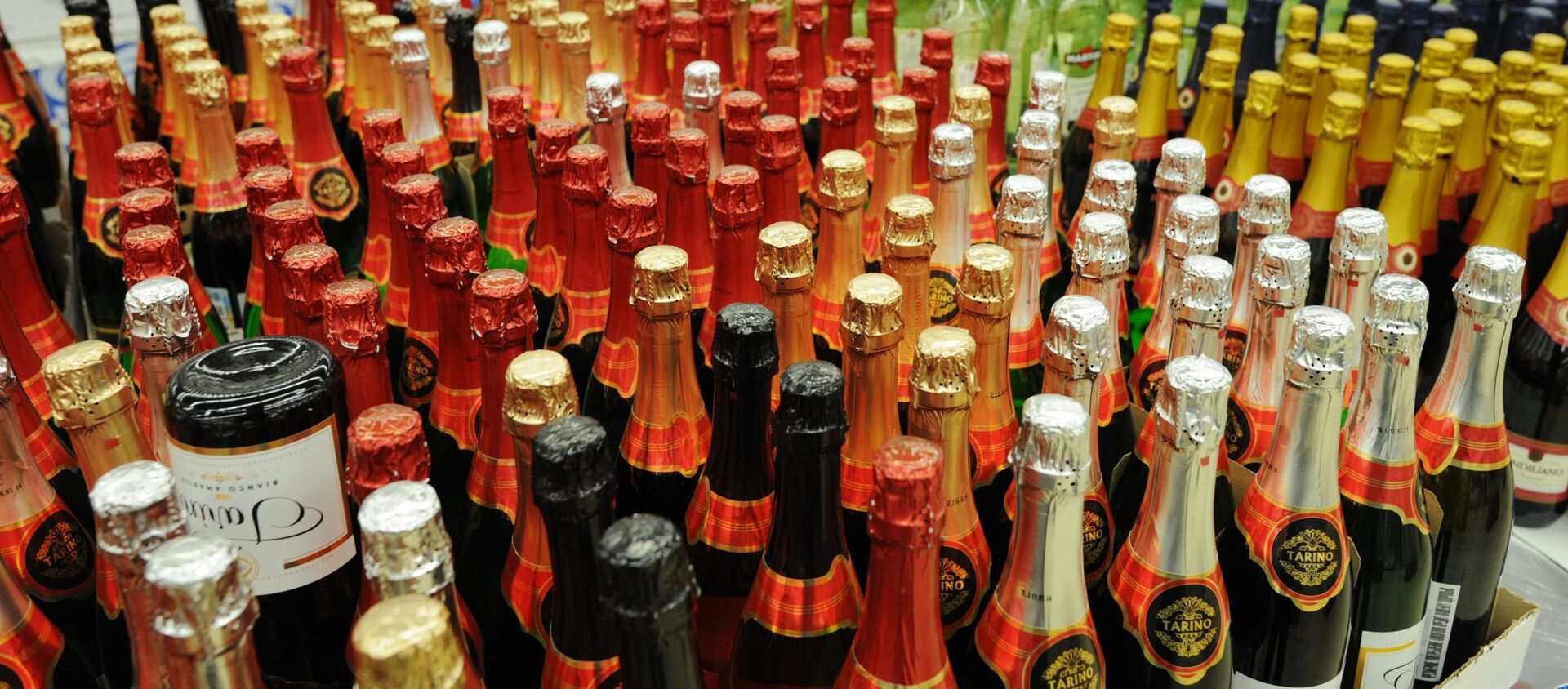 法国专家：新冠病毒大流行或导致达一亿瓶香槟滞销 - 俄罗斯卫星通讯社, 1920, 27.06.2020