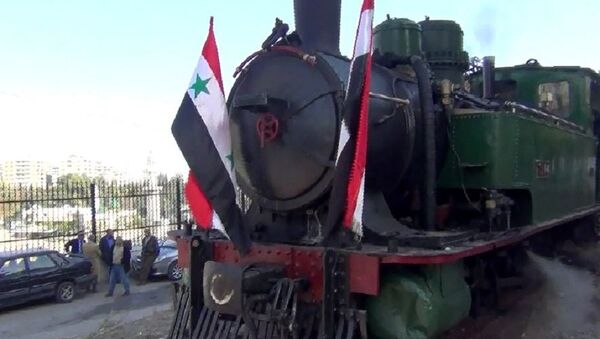 具有历史意义的机车头从大马士革驶出 - 俄罗斯卫星通讯社