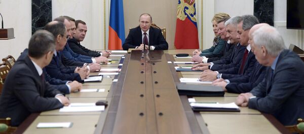 普京和俄安全會議成員討論敘利亞局勢調控和峰會準備問題 普京和俄安全會議成員討論敘利亞局勢調控和峰會準備問題 - 俄羅斯衛星通訊社