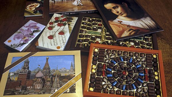 俄罗斯“红色十月”品牌巧克力套 - 俄罗斯卫星通讯社