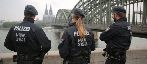Немецкие полицейские в Кельне Немецкие полицейские в Кельне - 俄罗斯卫星通讯社
