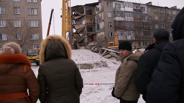 哈薩克斯坦倒塌房屋廢墟下挖出9具遺體 - 俄羅斯衛星通訊社