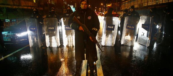 Полиция на месте теракта в Стамбуле Полиция на месте теракта в Стамбуле - 俄羅斯衛星通訊社