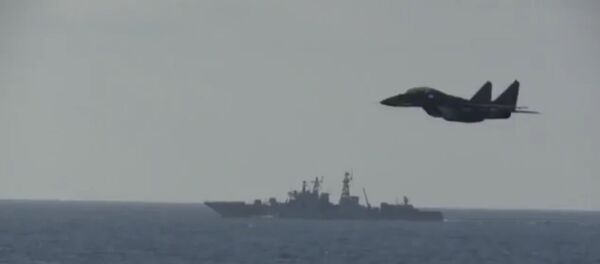 “库兹涅佐夫海军上将”号航母舰载机在叙利亚海岸的工作(视频) “库兹涅佐夫海军上将”号航母舰载机在叙利亚海岸的工作(视频) - 俄罗斯卫星通讯社