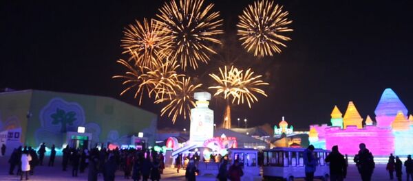 哈尔滨冰雪节开幕：烟花和冰宫 - 俄罗斯卫星通讯社