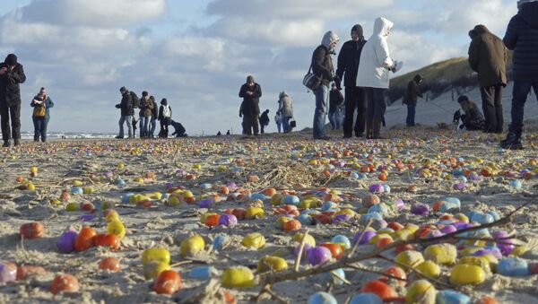 德國海岸發現數萬只塑料玩具蛋 - 俄羅斯衛星通訊社