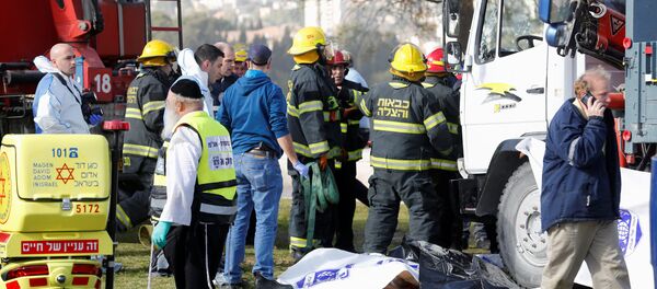 外媒:耶路撒冷卡車衝向路人導致3人死亡約15人受傷 外媒:耶路撒冷卡車衝向路人導致3人死亡約15人受傷 - 俄羅斯衛星通訊社