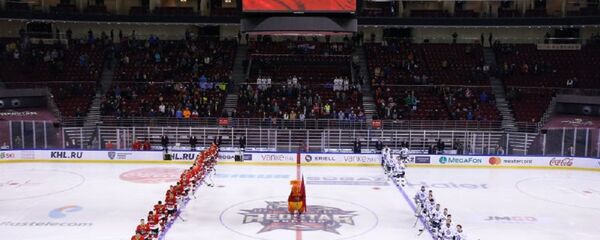 大陆冰球联赛:莫斯科迪纳摩战胜昆仑鸿星 大陆冰球联赛:莫斯科迪纳摩战胜昆仑鸿星 - 俄罗斯卫星通讯社