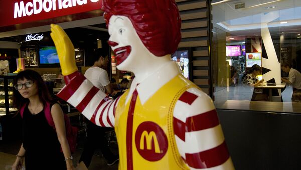 麥當勞將向韓國軍人無償發放13000個漢堡包 - 俄羅斯衛星通訊社