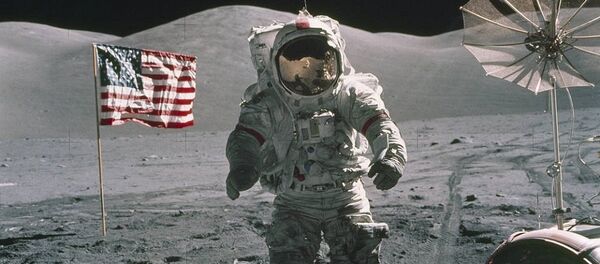 美國宇航員 - 俄羅斯衛星通訊社