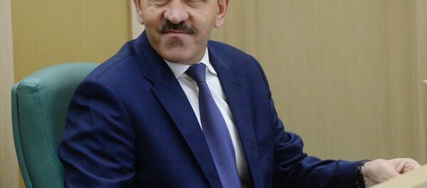 尤努斯-貝克•葉夫庫羅夫 - 俄羅斯衛星通訊社