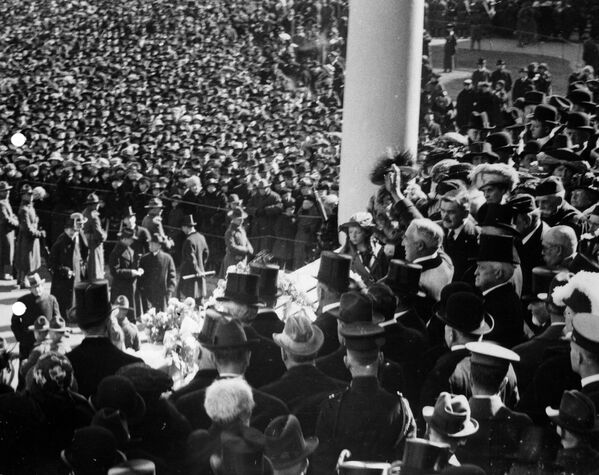 美国总统沃伦·哈定在华盛顿，1921年。 - 俄罗斯卫星通讯社