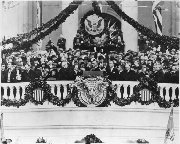 富兰克林·罗斯福在华盛顿宣誓，1933年。 - 俄罗斯卫星通讯社