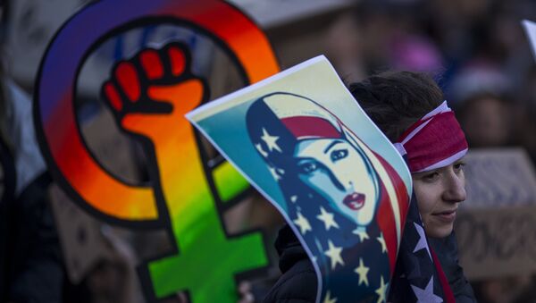 全美國各地約200萬人參加女權大遊行 - 俄羅斯衛星通訊社