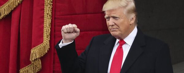 特朗普签署“极端筛选”移民的总统令 不让恐怖分子入境 - 俄罗斯卫星通讯社