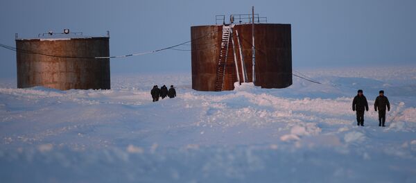 The military at the Sredny Ostrov airfield - 俄罗斯卫星通讯社