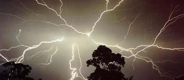 媒體：印度雷擊造成35人喪生 - 俄羅斯衛星通訊社