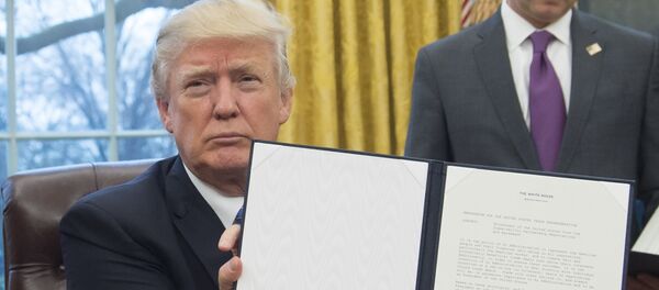 Donald Trump withdrawed the US from the Trans-Pacific Partnership Donald Trump withdrawed the US from the Trans-Pacific Partnership - 俄羅斯衛星通訊社