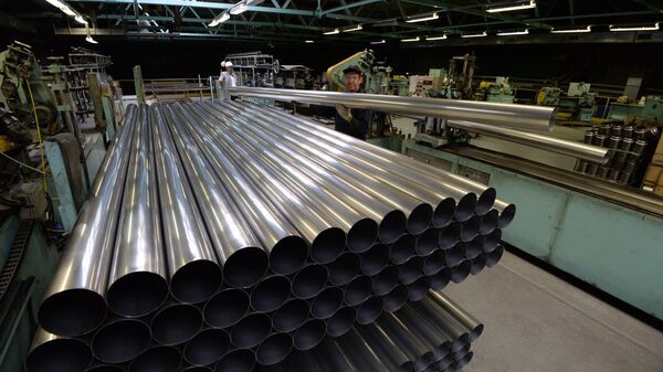 欧盟大幅增加从俄罗斯进口钢铁铝