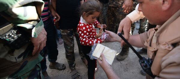 俄驻叙停火中心：一天内约3000名居民获得俄罗斯人道主义援助 - 俄罗斯卫星通讯社
