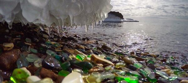 在符拉迪沃斯托克的玻璃海灘 在符拉迪沃斯托克的玻璃海灘 - 俄羅斯衛星通訊社