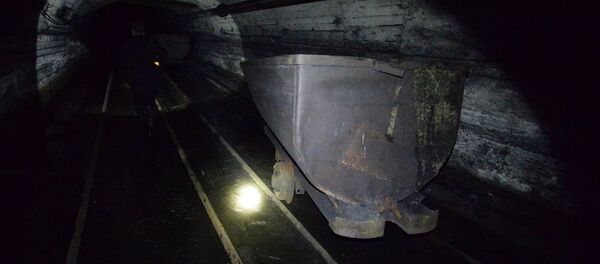 顿涅茨克紧急情况部：因炮击断电的煤矿井下矿工已被疏散 - 俄罗斯卫星通讯社