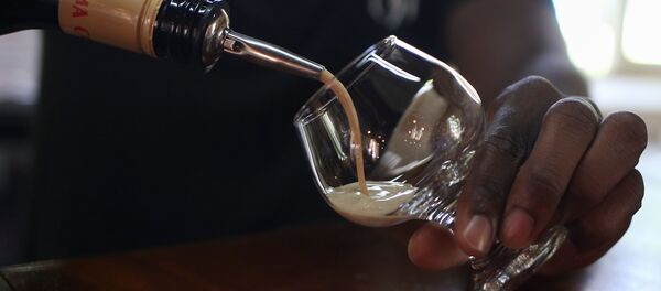 科学家介绍太空中禁酒的原因 科学家介绍太空中禁酒的原因 - 俄罗斯卫星通讯社