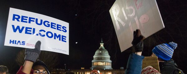 特朗普重申移民禁令旨在保护美国人远离坏人 - 俄罗斯卫星通讯社