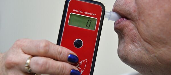 抑菌洗手液可能影响酒精测试仪的检测结果 抑菌洗手液可能影响酒精测试仪的检测结果 - 俄罗斯卫星通讯社