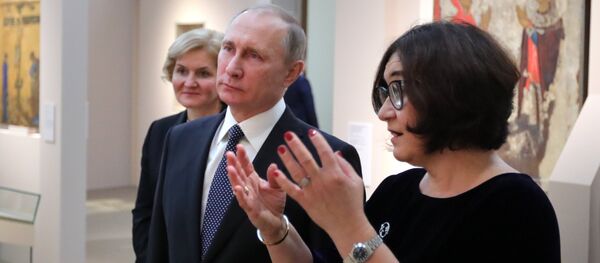 普京前往特列季亞科夫畫廊參觀梵蒂岡傑作展 普京前往特列季亞科夫畫廊參觀梵蒂岡傑作展 - 俄羅斯衛星通訊社