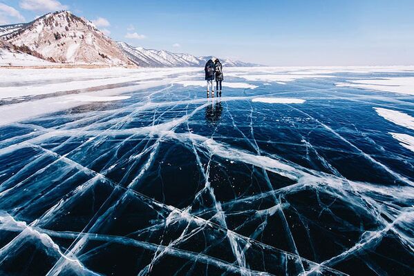 冰封的貝加爾湖 - 俄羅斯衛星通訊社