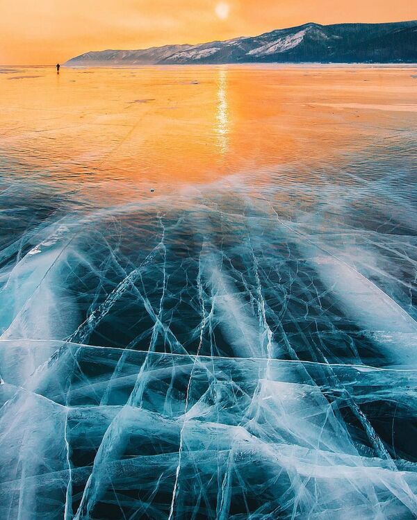 冰封的贝加尔湖 - 俄罗斯卫星通讯社