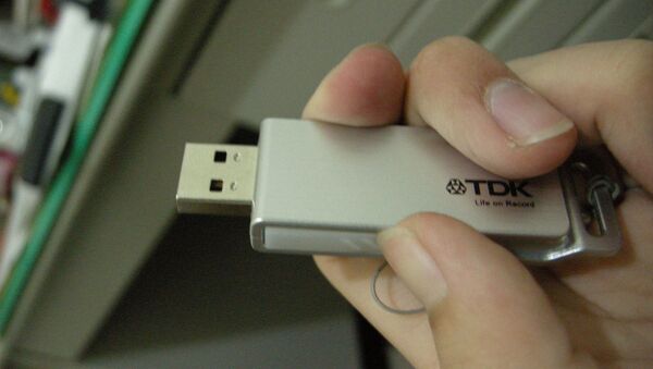 USB设计者：为什么插头第二次才能被放进插槽 - 俄罗斯卫星通讯社