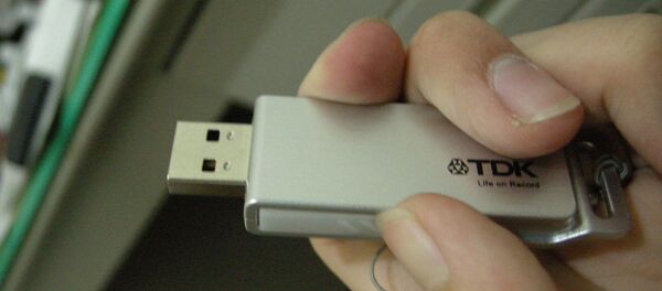 USB设计者:为什么插头第二次才能被放进插槽 USB设计者:为什么插头第二次才能被放进插槽 - 俄罗斯卫星通讯社