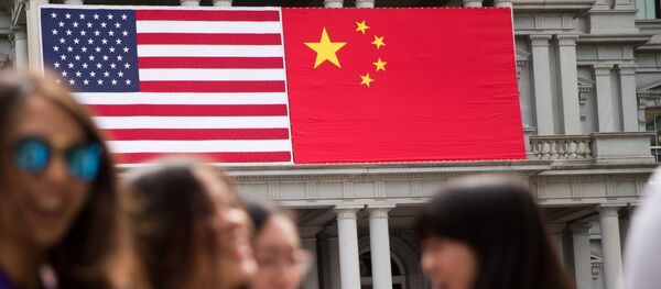 US and China flags on the White House complex - 俄羅斯衛星通訊社