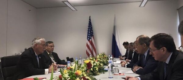 拉夫罗夫与雷克斯·蒂勒森在波恩举行首次会面 - 俄罗斯卫星通讯社