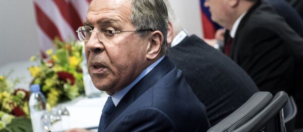 拉夫羅夫 - 俄羅斯衛星通訊社