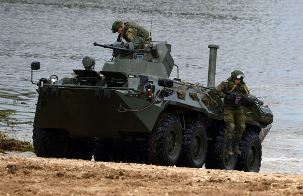 BTR-80装甲车 BTR-80装甲车 - 俄罗斯卫星通讯社