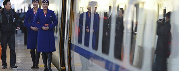 在中國出現第一個火車站使用的巡邏機器人 在中國出現第一個火車站使用的巡邏機器人 - 俄羅斯衛星通訊社