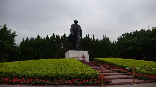鄧小平塑像 - 俄羅斯衛星通訊社