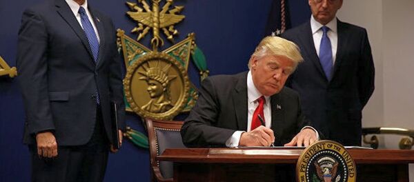 特朗普 - 俄罗斯卫星通讯社