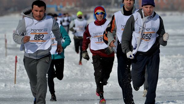2016年的“符拉迪沃斯托克冰雪跑” 半程馬拉松 - 俄羅斯衛星通訊社