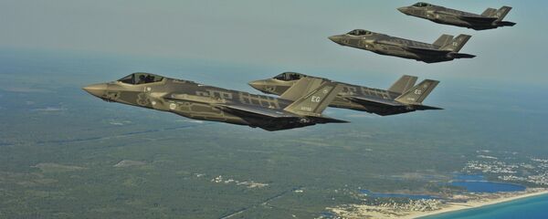 Американские истребители F-35A над побережьем Флориды - 俄罗斯卫星通讯社