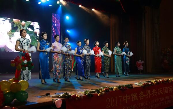中俄各界欢聚一堂，共庆2017国际“三八”妇女节 - 俄罗斯卫星通讯社