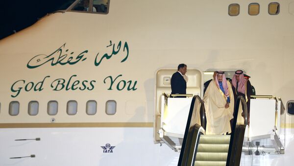 媒体：沙特国王抵日 超壕访问团共乘10架飞机 - 俄罗斯卫星通讯社