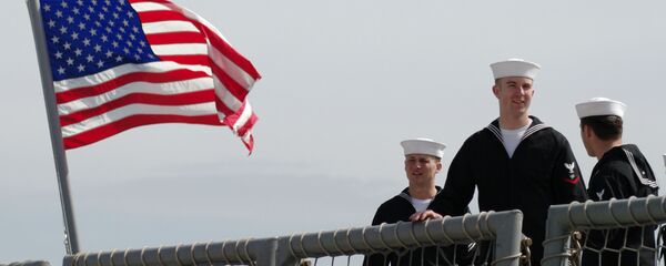 美国”麦克亨利堡垒“号登陆舰进入黑海 - 俄罗斯卫星通讯社