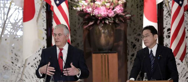 美国务卿雷克斯•蒂勒森与日本外相岸田文雄 美国务卿雷克斯•蒂勒森与日本外相岸田文雄 - 俄罗斯卫星通讯社