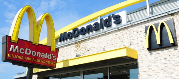 媒體:美國警察因四川辣醬問題被叫到麥當勞餐廳 媒體:美國警察因四川辣醬問題被叫到麥當勞餐廳 - 俄羅斯衛星通訊社